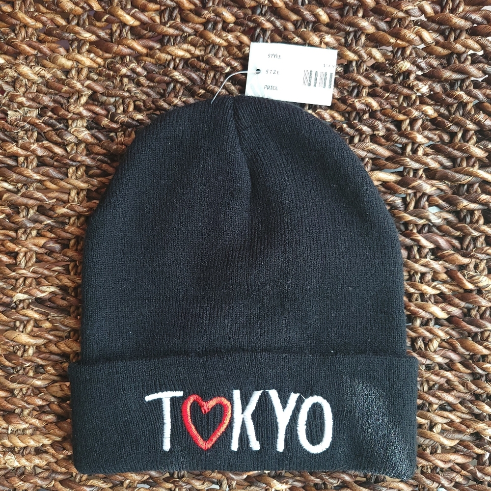 NWT Black Tokyo Love Beanie